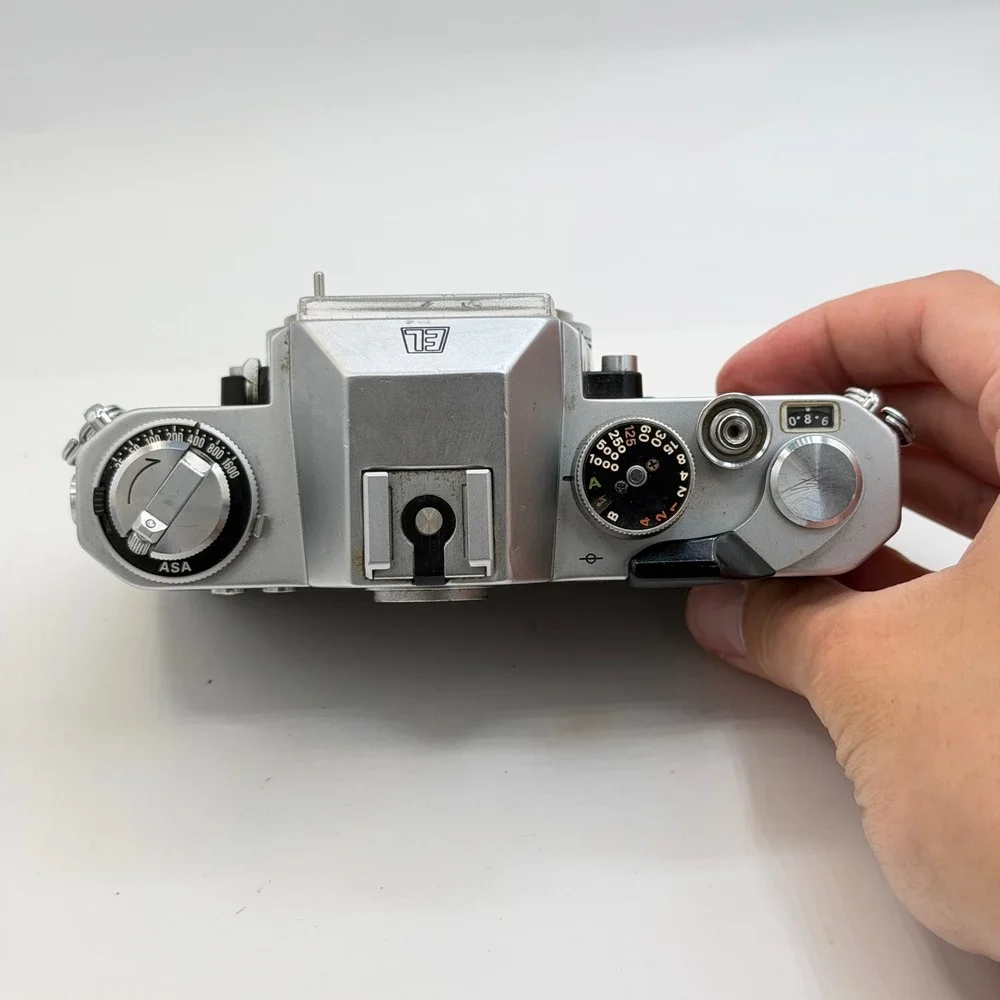 Nikon Nikkormat EL 35mm SLR Film Camera Body Silver Black Japan 5269134 TESTED